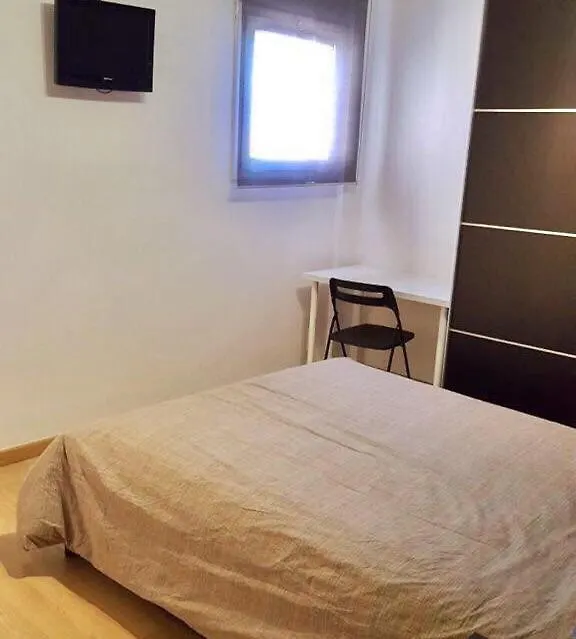 Apartamento מטארו 0*,